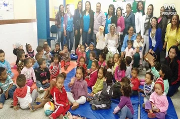 “Fada do Dente” visita creches em Pirapora na Semana do Bebê