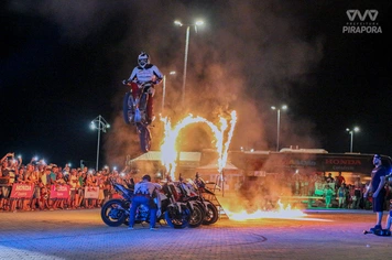 Show de Willing impressiona público em Pirapora