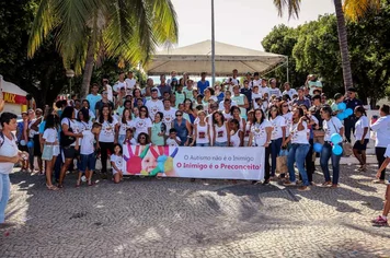 SESAU participa de caminhada no Dia Mundial da Conscientização do Autismo em Pirapora