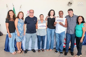 Prefeitura valoriza e presenteia idosos de Pirapora