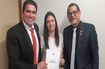 PREFEITA MARCELLA FONSECA BUSCA SOLUÇÃO PARA SITUAÇÃO DO ANTIGO AEROPORTO