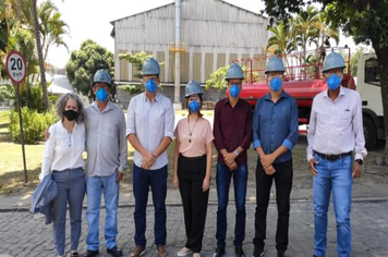 Executivo municipal visita uma das maiores indústrias do país