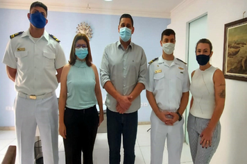 Pirapora discute parceria com a Marinha