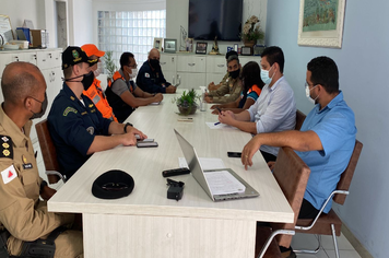 PREFEITO DE PIRAPORA DISCUTE AÇÕES PREVENTIVAS SOBRE A CHEIA DO RIO SÃO FRANCISCO