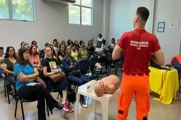 SEMED promove treinamento de Primeiros Socorros para profissionais das creches municipais
