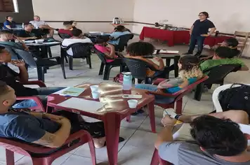 Começou o curso de qualificação de garçons e garçonetes: Foco na melhoria do atendimento em Pìrapora