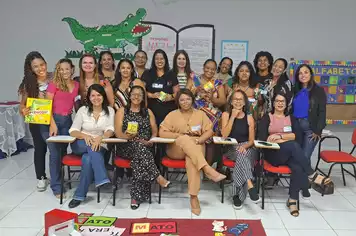 SEMED estimula desenvolvimento de profissionais para transição educacional