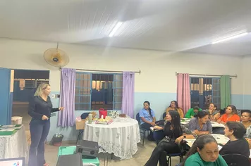 Com Encontro sobre inclusão, SEMED capacitou professores de apoio
