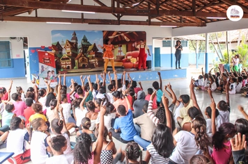 Teatro e distribuição de gibis contagiaram e estimularam a prevenção na Rede Municipal de Ensino