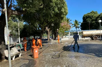 Ação integrada fortalece limpeza urbana e infraestrutura em Pirapora