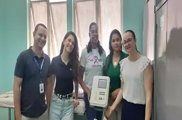 Profissionais de saúde realizam treinamento em eletrocardiograma