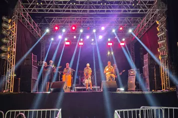 Pirapora dá as boas-vindas a 2026 com grande festa popular, valorização cultural e show de luzes na Orla Fluvial