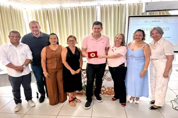 Secretaria de Educação de Pirapora celebra conquista do Selo Ouro