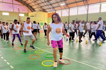Gincana da Melhor Idade reuniu centenas de idosos em manhã de esporte, saúde e integração em Pirapora 