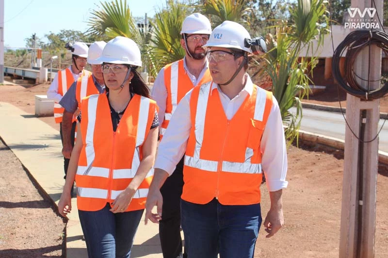 Prefeita Marcella visita empresa VLI