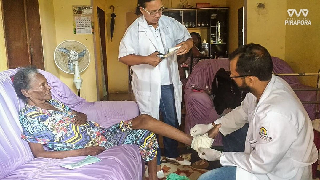 Sesau Pirapora recebe veículo para programa Melhor em Casa