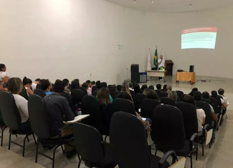 Dengue em Pauta
