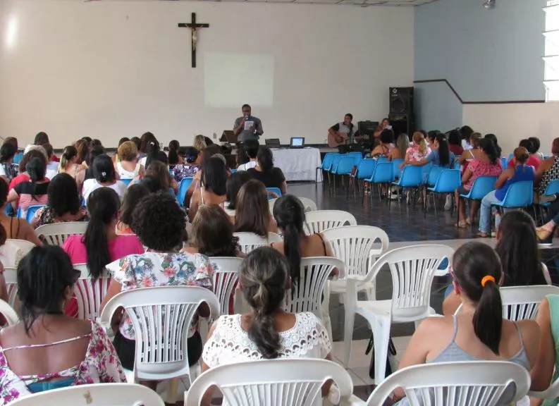 Professores de Pirapora participam do evento: Cuidar para educar