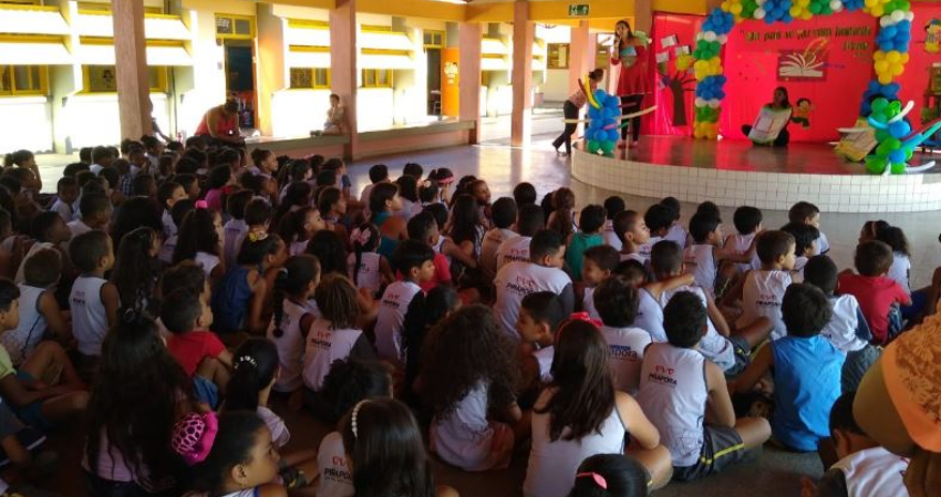 Projeto Maleta Literária desperta a leitura na escola Mathilde Cordeiro