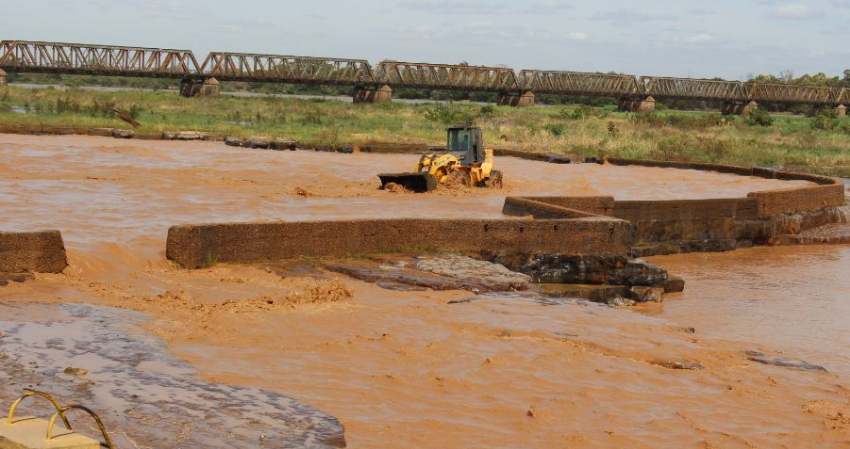 SAAE-Pirapora intensifica limpeza no Balneário das Duchas