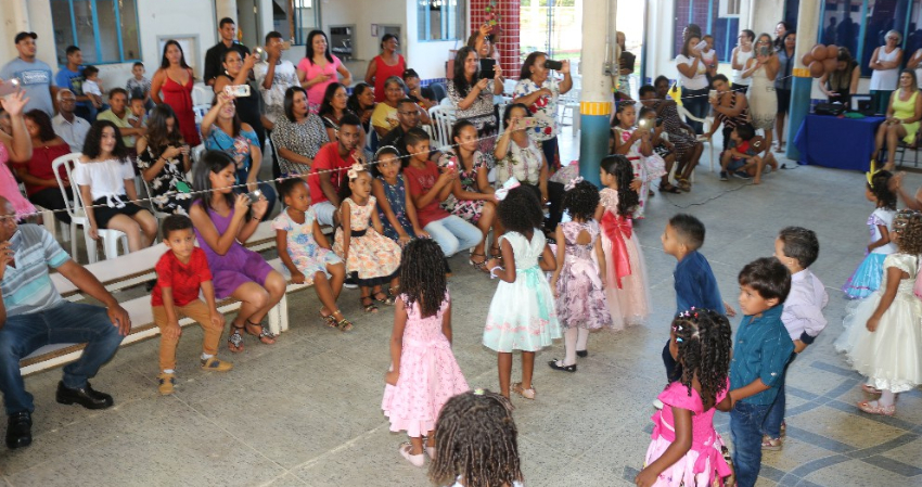 Cemei Prefeito José Raimundo Gitirana tem formatura divertida