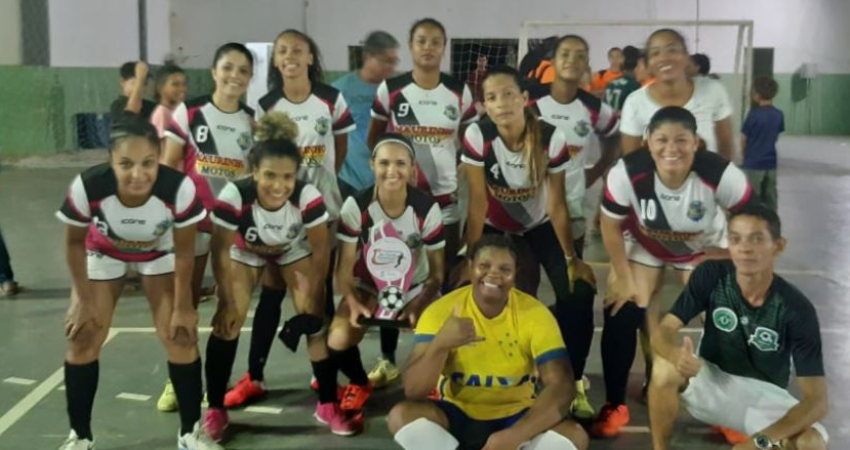 Futsal feminino de Pirapora conquista torneio regional