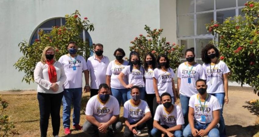 Durante pandemia, Prefeitura tem ajuda de voluntários para a entrega de kits