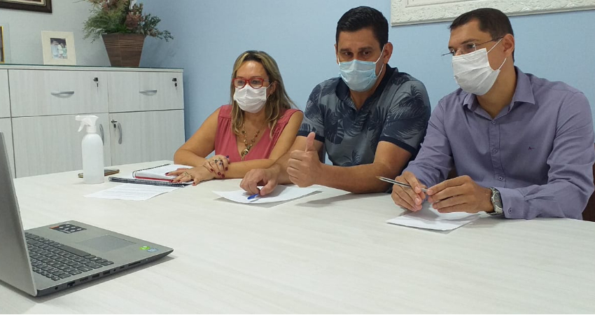 EDUCAÇÃO FEITA COM ATUAÇÃO EM REDE