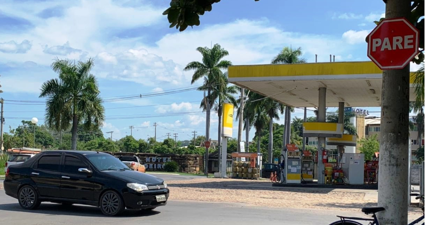 Prefeitura mapeia pontos vulneráveis e instala novas placas de sinalização