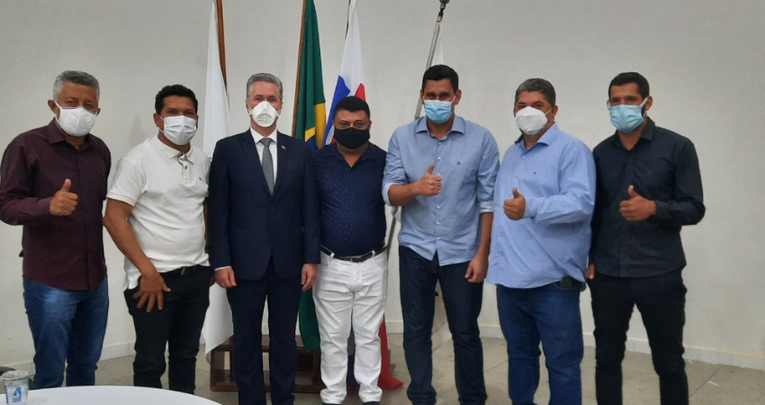 PREFEITO DE PIRAPORA ASSINA PROTOCOLO DE  INTENÇÃO PARA INCENTIVO À EDUCAÇÃO