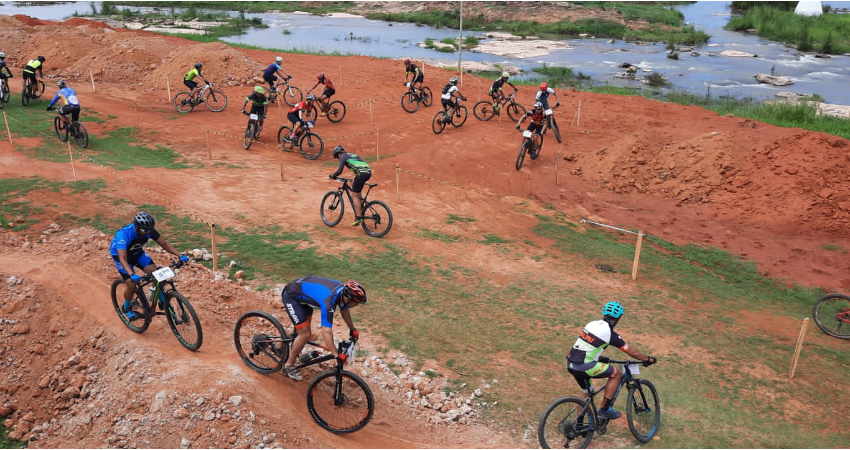 Sucesso do mountain bike marca a volta do esporte especializado e do turismo esportivo à orla fluvial de Pirapora