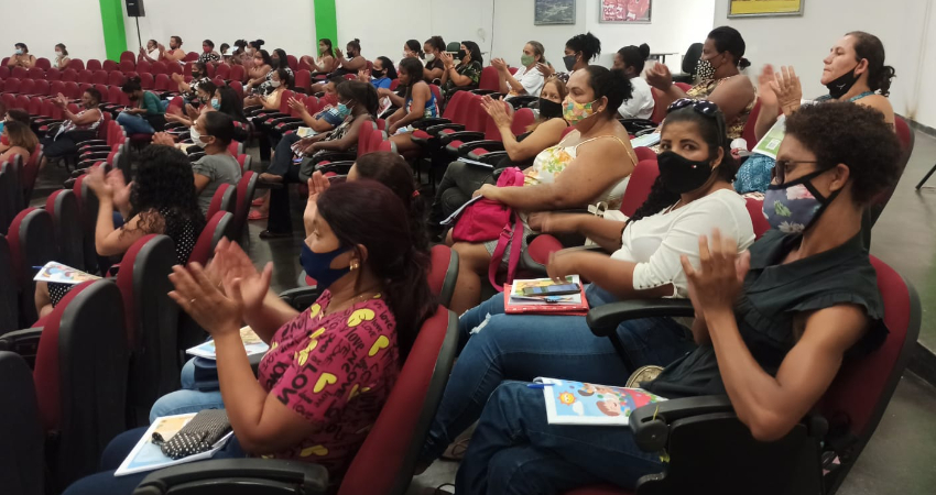 Ciclo de Palestras de Capacitação para Frente de Trabalho conscientiza sobre a Violência Doméstica contra a mulher