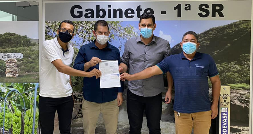 Pirapora recebe carro da CODEVASF