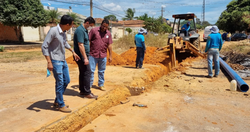 Prefeitura avança com as obras para amenizar falta de água na parte alta da cidade