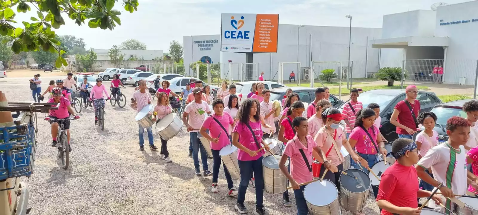 Prefeitura de Pirapora e CEAE promovem “Caminhada Rosa”