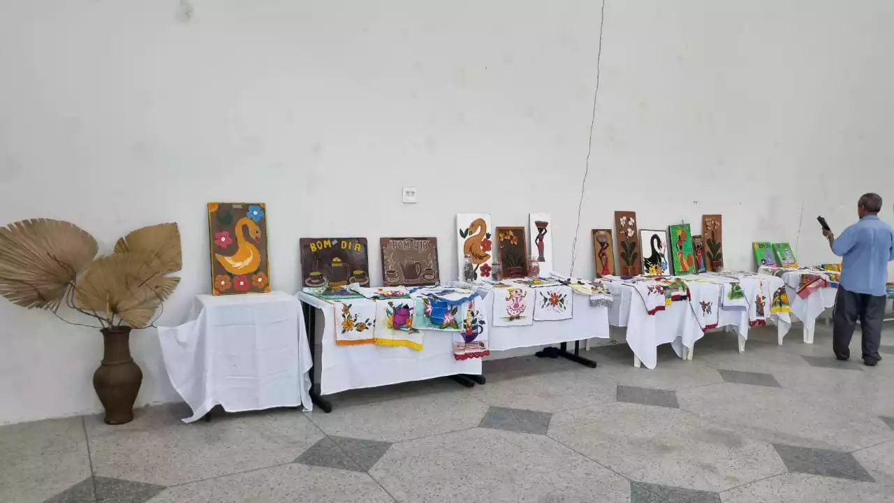 Melhor Idade Apresenta os Trabalhos Realizados em oficinas