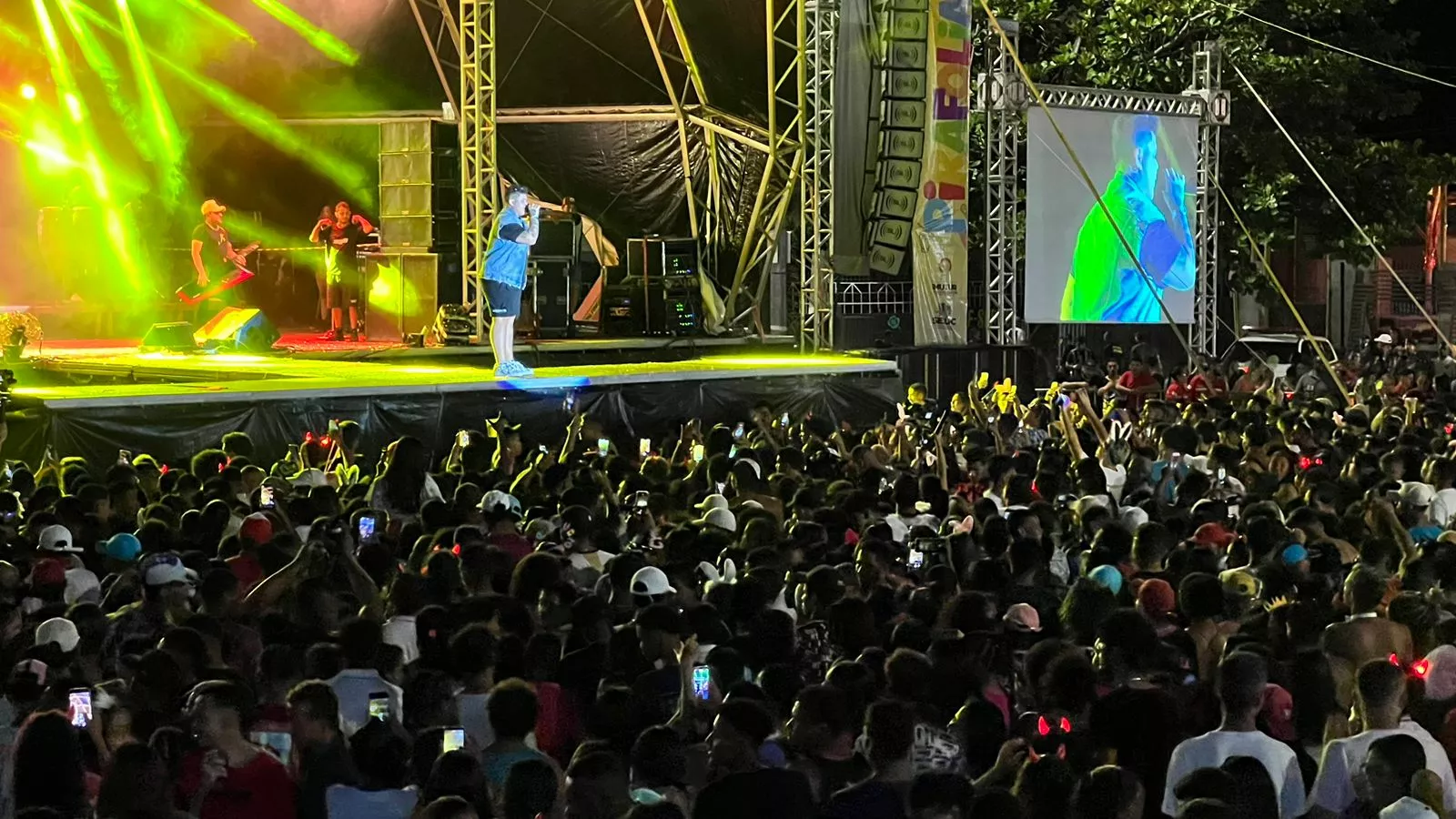 Blocos, Baianeiros, Negruxo e MC Rogerinho tornam noite de segunda-feira do Pirafolia 2023 inesquecível