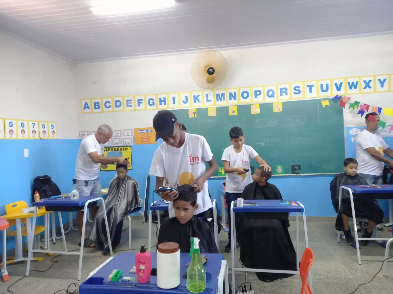 Com o apoio da SEMED, Programa Educação e Família promove inclusão e oportunidades para a comunidade da Escola Dona Cândida no Cícero Passos