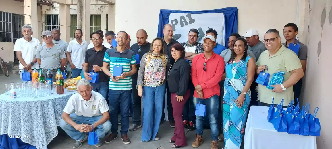 SEMED celebra Dia dos Pais com homenagem e mimos para servidores
