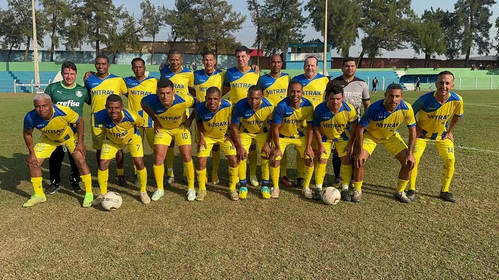 Prefeitura de Pirapora garante apoio ao time da cidade, em Campeonato Regional de Veteranos em Três Marias