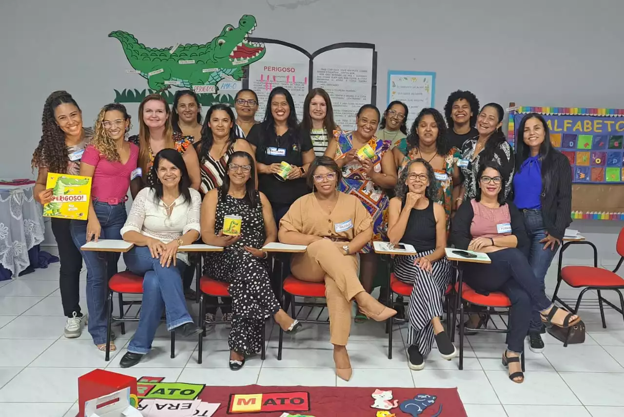 SEMED estimula desenvolvimento de profissionais para transição educacional