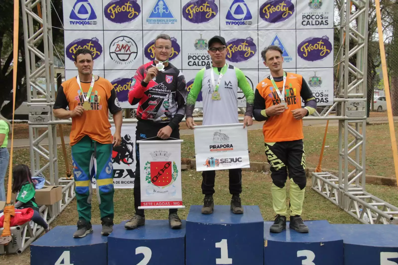Destaques em mais uma etapa, piraporenses sustentam as lideranças no Campeonato Mineiro de Bicicross