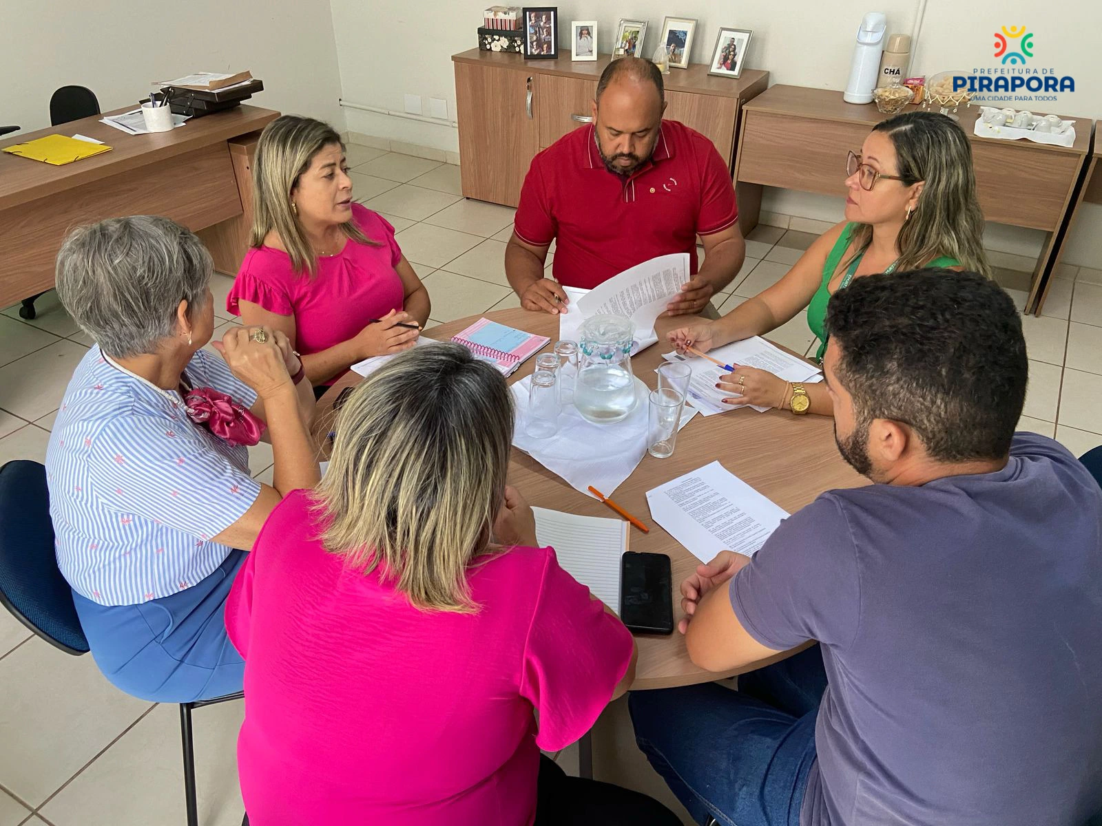 Prefeitura de Pirapora Realiza Reunião sobre o Programa “Cartão Feira”