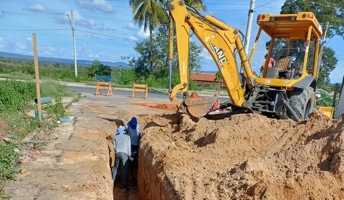 Nova rede de esgoto no bairro Santo Antônio