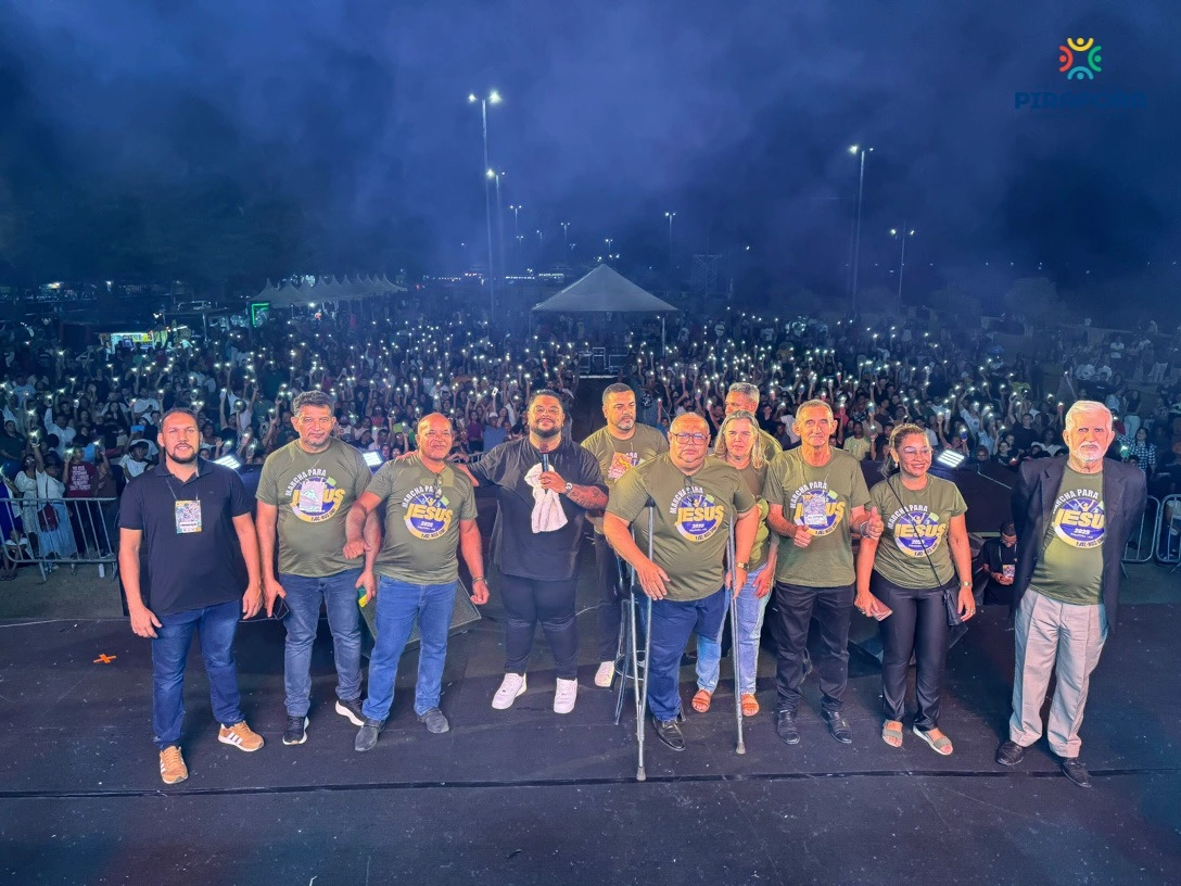 Pirapora vive noite histórica de fé e louvor na Marcha para Jesus 2025