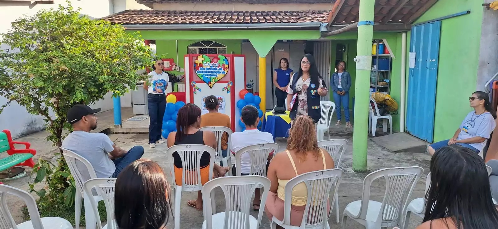 Serviço de Apoio à Inclusão e Creche realizam ação conjunta em prol do autismo