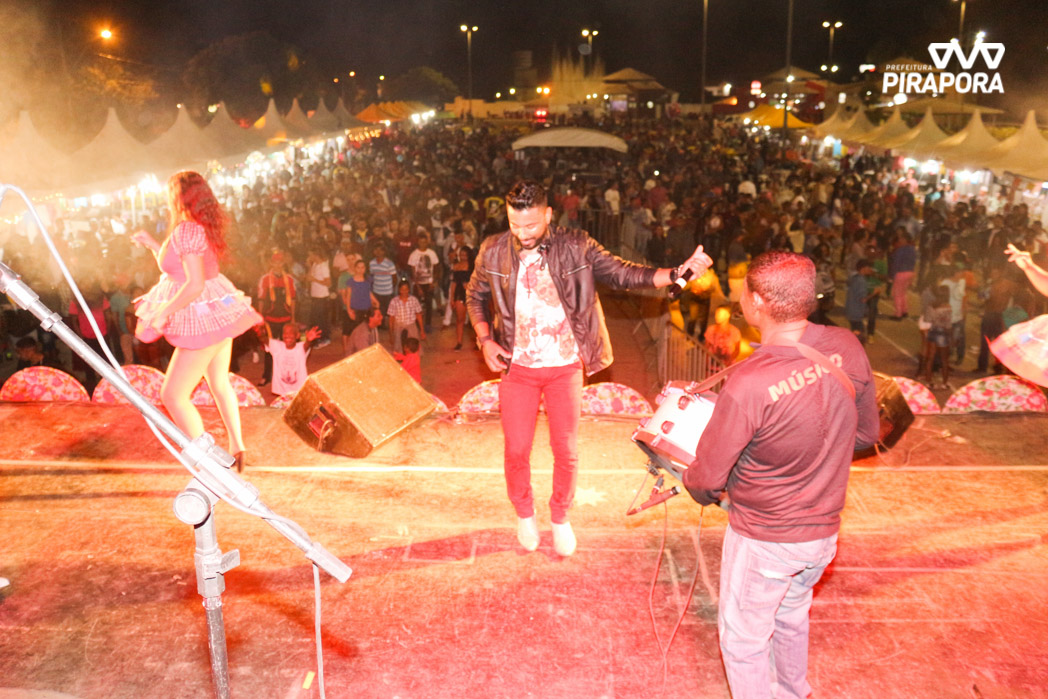 Muita festa e alegria com o Forrozando