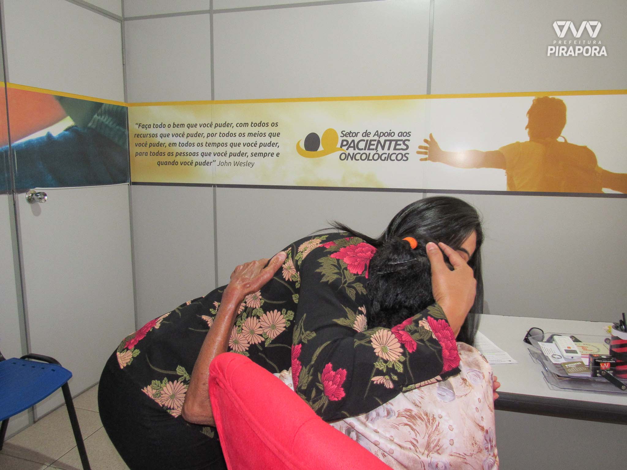 Setor de humanização e acolhimento da Oncologia Municipal recebe novo mobiliário e divulga parcerias