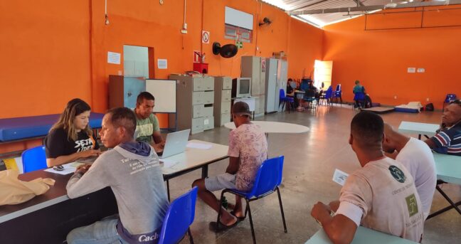 Centro Pop realiza oficina com assistidos