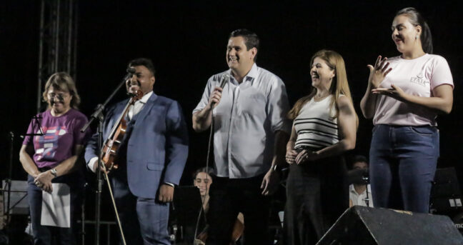 Noite de Encanto na Praça da Estação